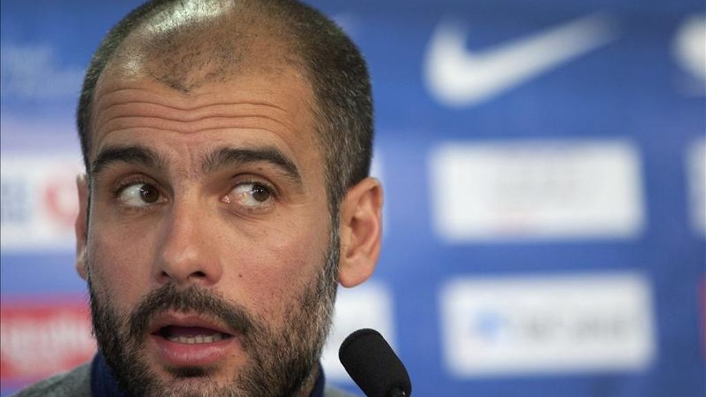 El entrenador del Fc. Barcelona, Josep Guardiola, durante la rueda de prensa posterior al entrenamiento realizado esta mañana por la plantilla azulgrana en la ciudad deportiva Joan Gamper de Sant Joan Despí. EFE El entrenador del Fc. Barcelona, Josep Guardiola, durante la rueda de prensa posterior al entrenamiento realizado esta mañana por la plantilla azulgrana en la ciudad deportiva Joan Gamper de Sant Joan Despí. EFE