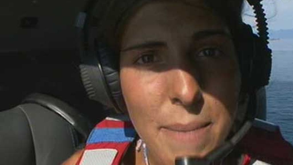 Los anónimos saltan del helicóptero