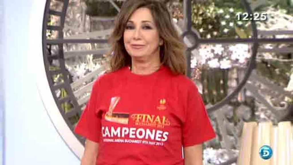Ana Rosa ha celebrado el triunfo con una camiseta conmemorativa