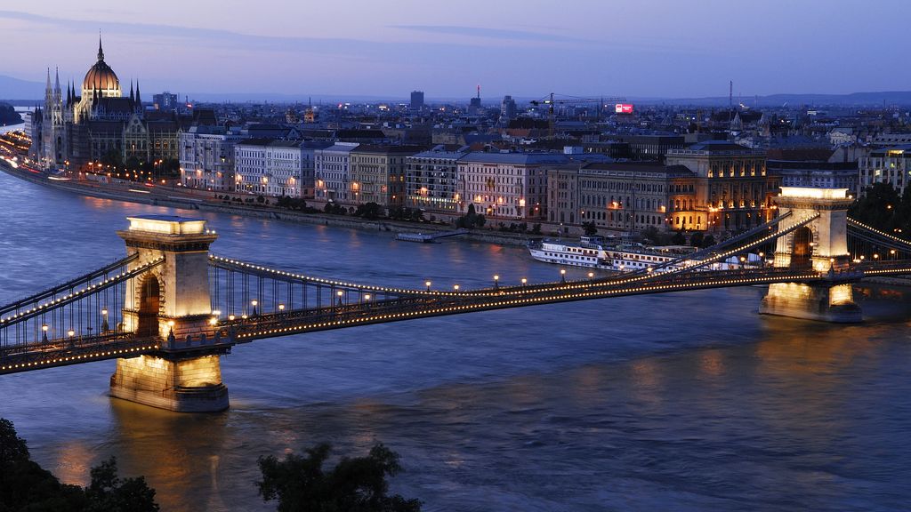 Puente de las cadenas, Budapest