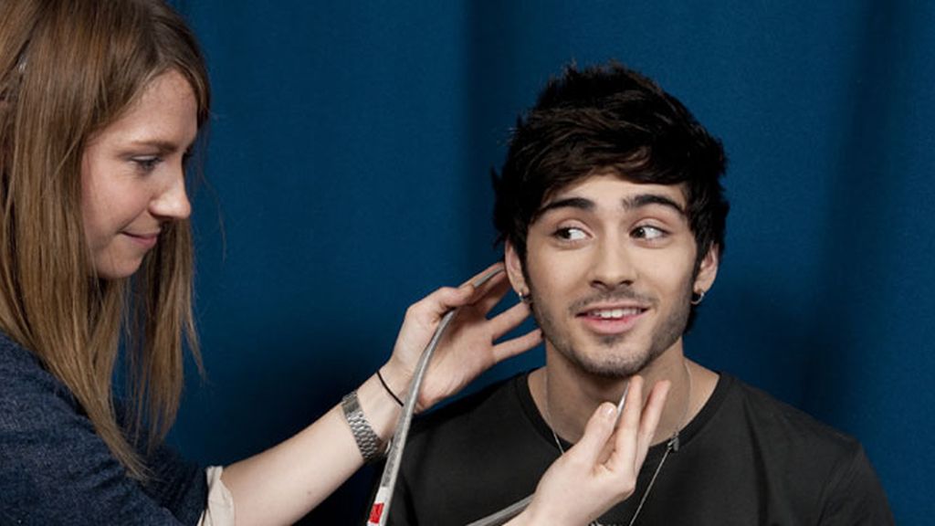 Los chicos de One Direction se preparan para su figura de cera