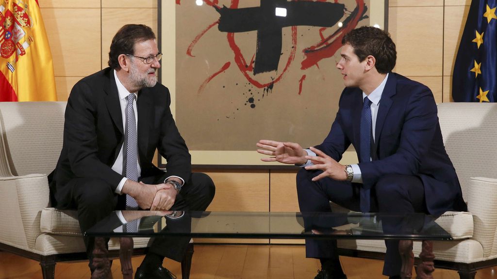 Cordialidad en el encuentro de Rajoy y Rivera