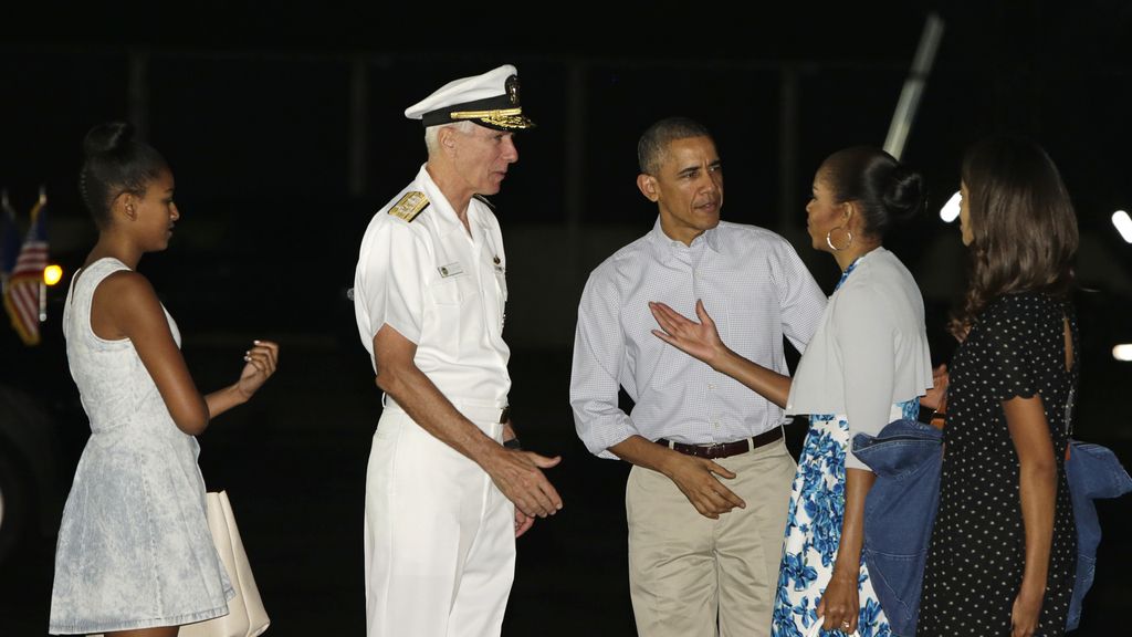 Obama pone rumbo a Hawai para disfrutar de las Navidades