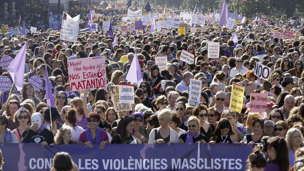 200.000 personas en la primera marcha estatal contra la violencia machista