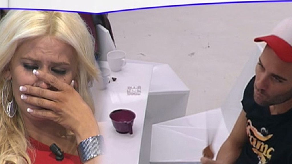 Chari rompe a llorar al hablar con Rubén