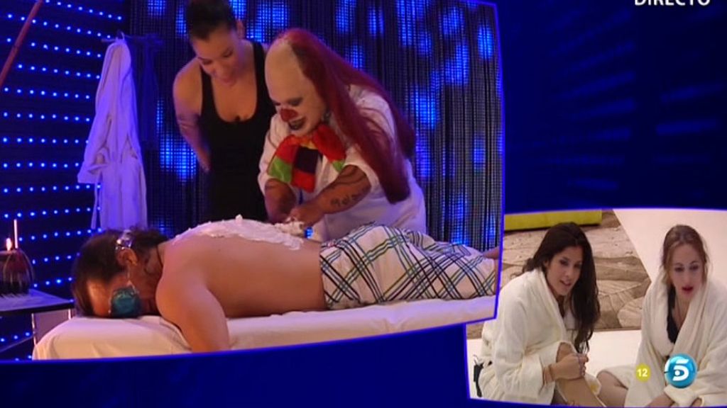 Una fuente de chocolate les endulzó la noche