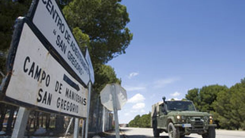 Muere un sargento en el campo de adiestramiento de San Gregorio, en Zaragoza. Foto:EFE Muere un sargento en el campo de adiestramiento de San Gregorio, en Zaragoza. Foto:EFE