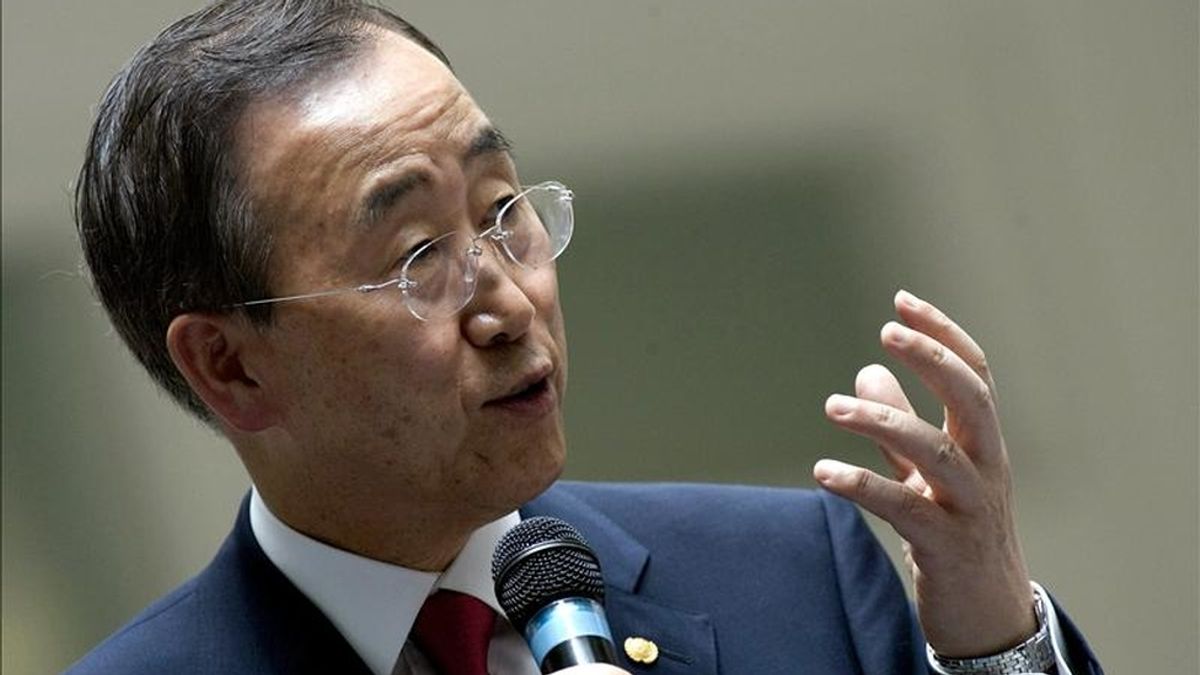 "El secretario general condena el ataque contra una academia militar en el noroeste de Pakistán", aseguró hoy ante la prensa el portavoz de la ONU, Martin Nesirky. En la imagen, el secretario general de la ONU, Ban Ki-moon. EFE/Archivo