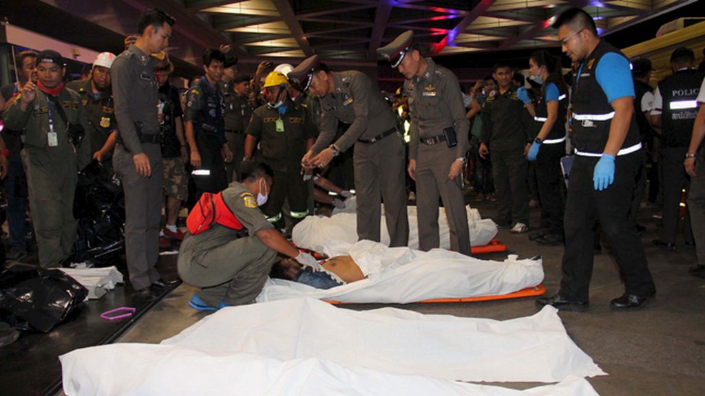 Fallecen 8 personas en Tailandia por un sistema antiincendios activado por error