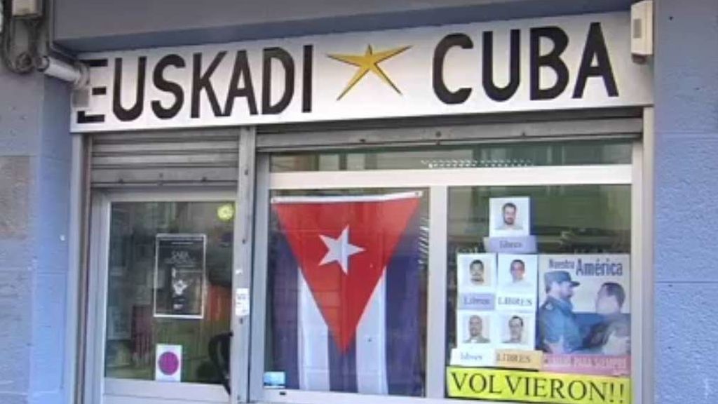 Los cubanos en España no quieren lanzar las campanas al vuelo