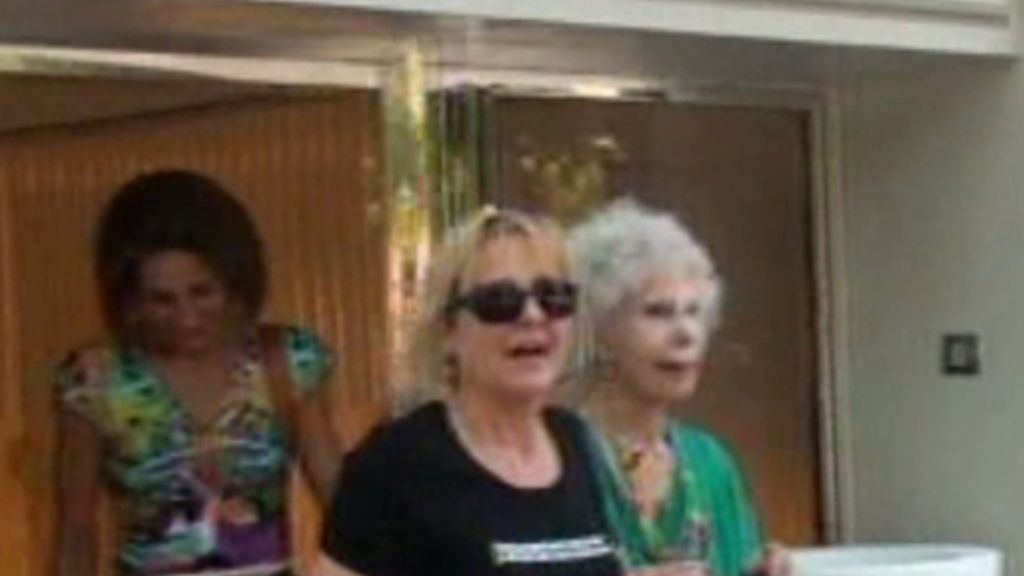 La duquesa de Alba, en la peluquería