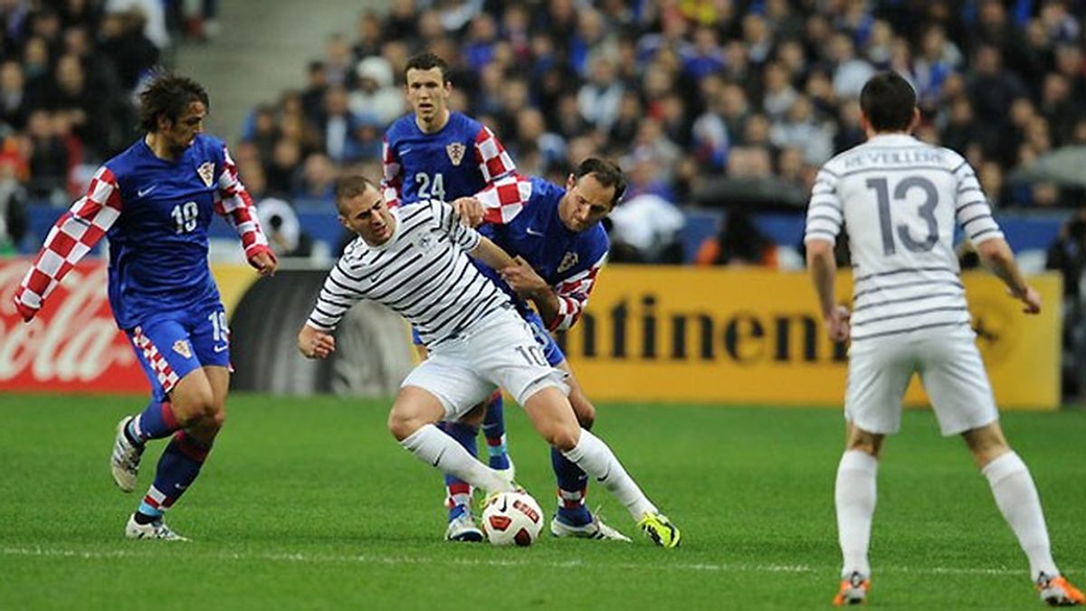 Karim Benzema, durante un lance del partido contra Croacia.