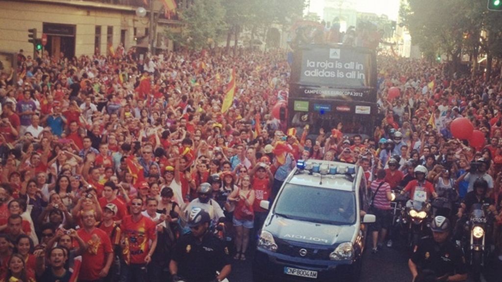 Arbeloa en Twitter: "GRANDES!!! #VIVAESPAÑA!"