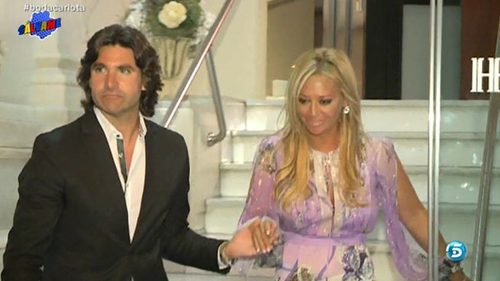 Colaboradores, directores, reporteros... El equipo, al completo en la boda de Carlota