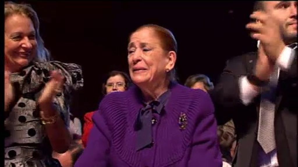 Una madre emocionada