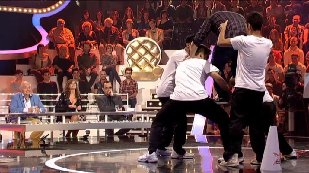 ¡El representante del jurado popular se apunta a un bombardeo!