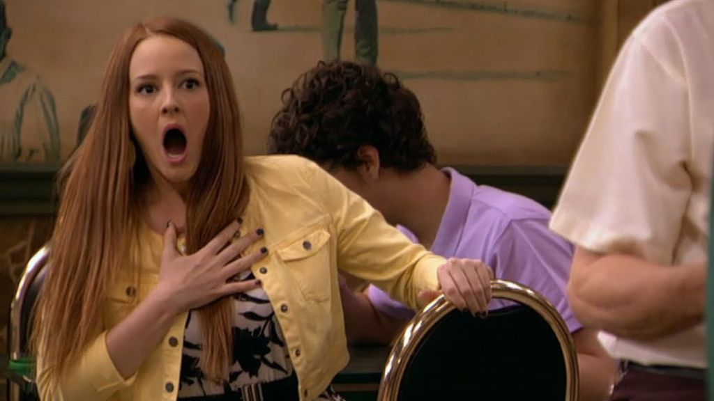 Las dos amigas son capaces todo con tal de ligar