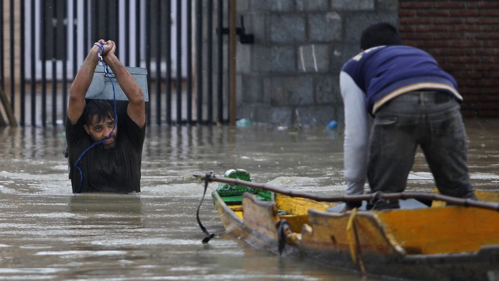 Más de cien muertos en India tras las peores inundaciones en décadas