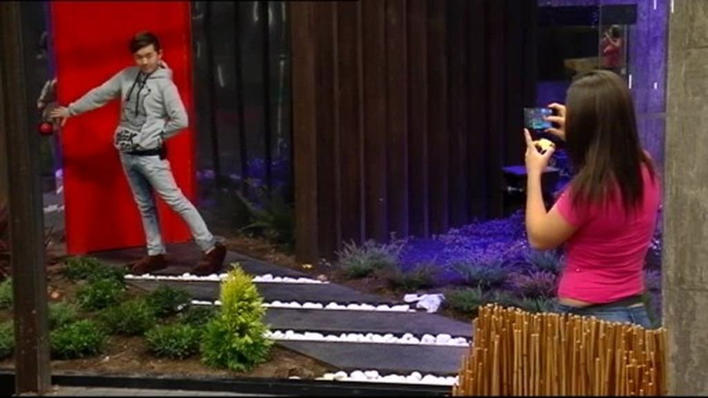 Los concursantes se fotografían tras dejar la casa reluciente.