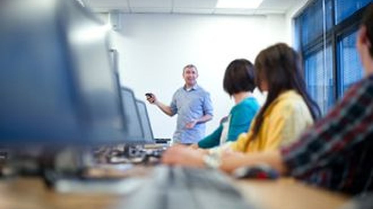 La normativa busca evitar posibles relaciones inapropiadas entre profesores y alumnos. Foto archivo La normativa busca evitar posibles relaciones inapropiadas entre profesores y alumnos. Foto archivo