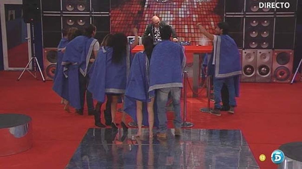 El hijo de Isabel Pantoja ha pinchado un tema inédito para los concursantes