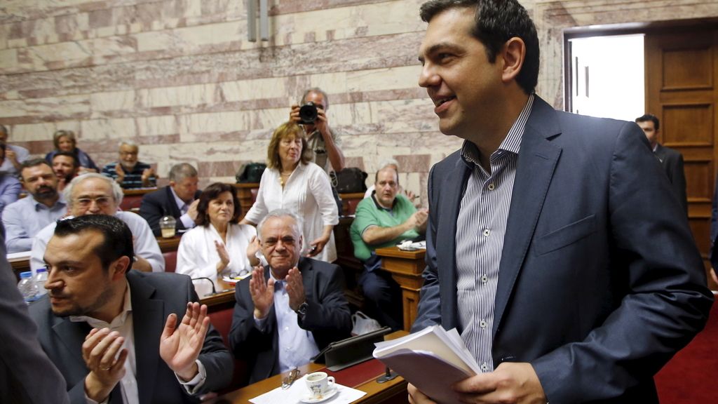 Las concesiones Tsipras al Eurogrupo despiertan el rechazo de los griegos