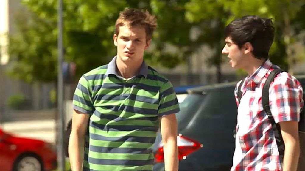 La abuela de Jacobo descubre al mejor amigo de su nieto saliendo con Lidia