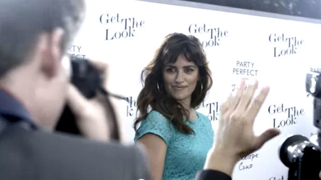 Cámaras de fotos y manos de fotógrafos que se interponen