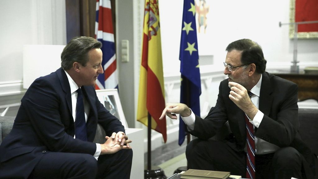 Rajoy recibe a Cameron en Moncloa