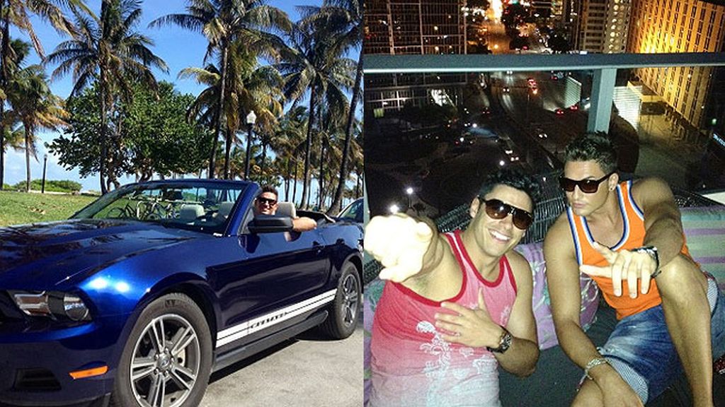 Dos solteros en América