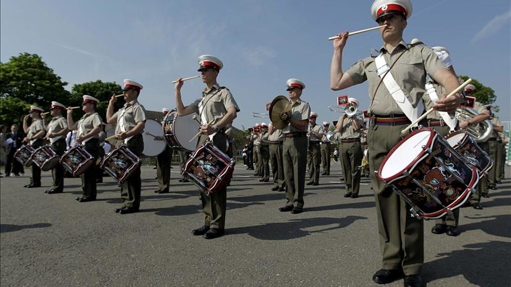 La banda de la Marina Real Británica participan en un ensayo hoy, martes, 26 de abril de 2011, para la boda real del príncipe Guillermo y Kate Middleton. EFE