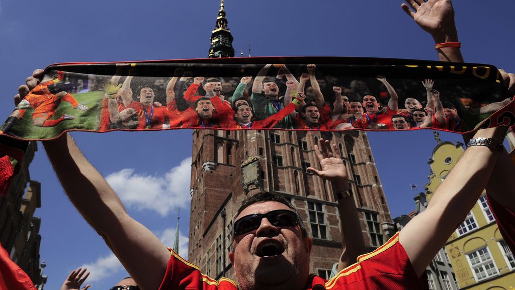 "El rojo" y "el arlequín" ya pueblan Gdansk