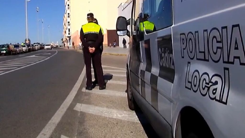 Dos motoristas fallecen en un accidente de tráfico en Cádiz