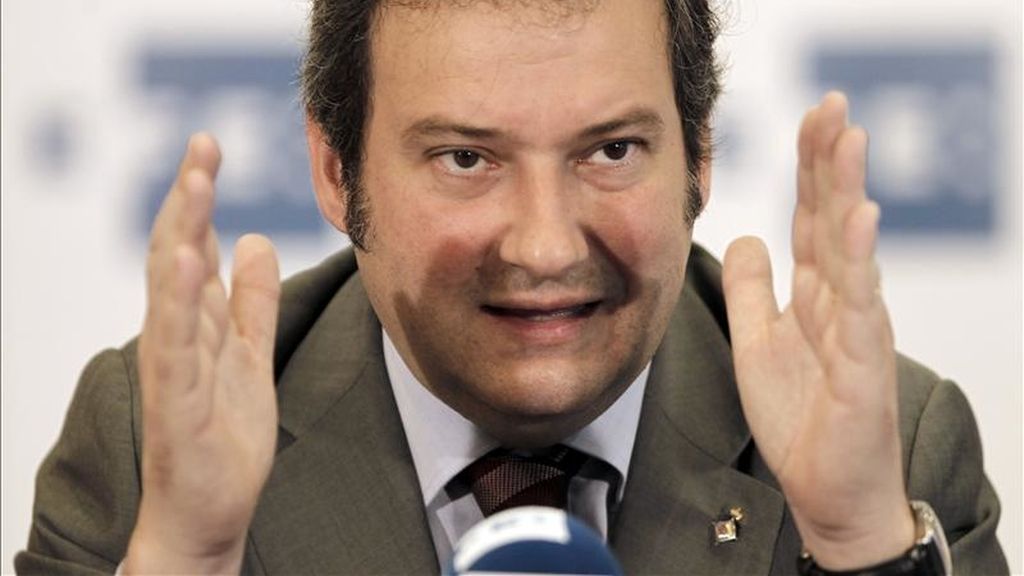 El alcalde de Barcelona y candidato del PSC a la reelección, Jordi Hereu, en una rueda de prensa organizada por la Agencia EFE. EFE