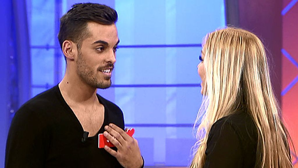 Jorge entra pisando muy fuerte para conquistar el corazón de Elisa