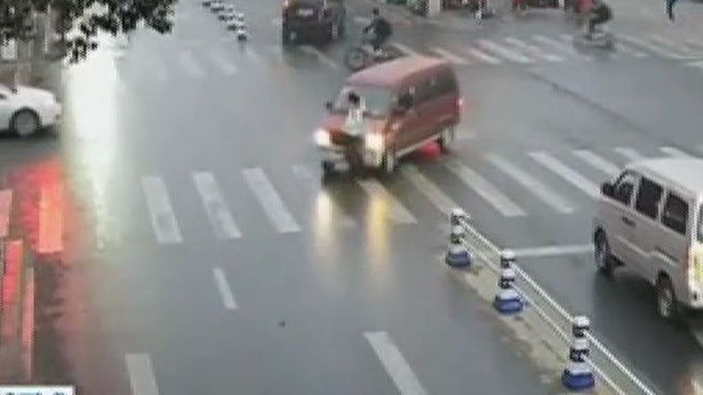 Brutal atropello en China