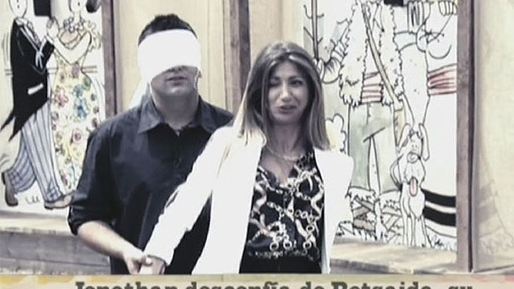 La convivencia de Jonathan con Rebeca y Elisabeth