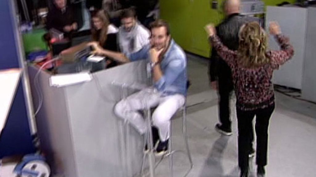 Lydia Lozano zanja polémicas con su baile 'chuminero'