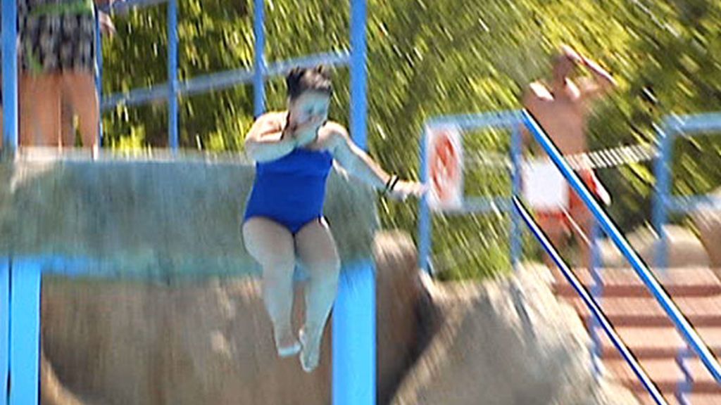 ¡Chiqui al agua!