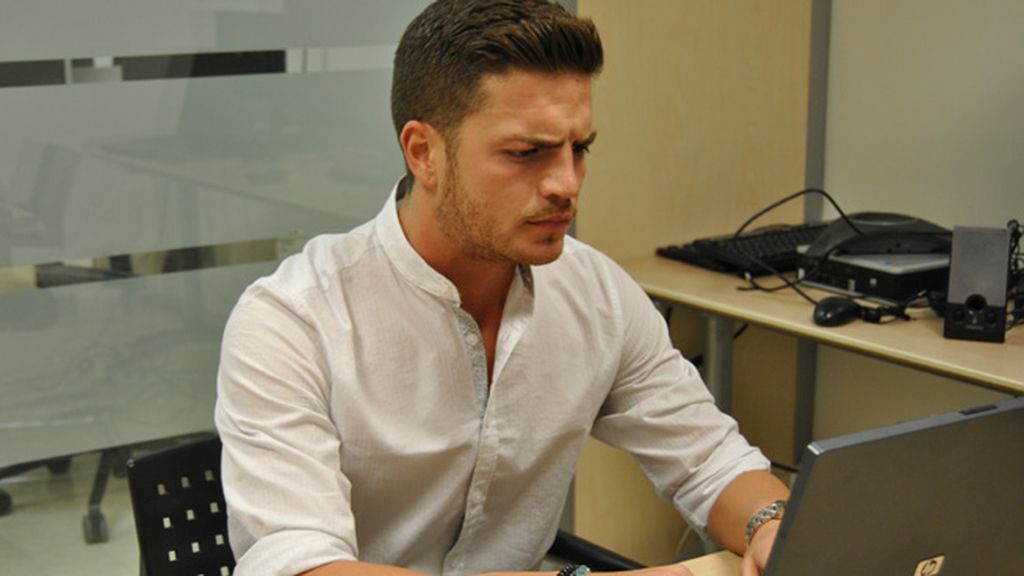 Adrián visita telecinco.es