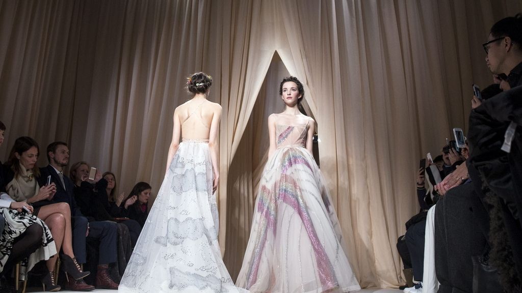 El arte de Valentino sobre la pasarela de París