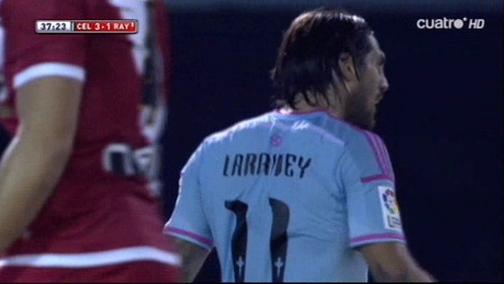 Larrivey empujó una pelota muerta en la línea de gol y puso el 3-1 en el marcador
