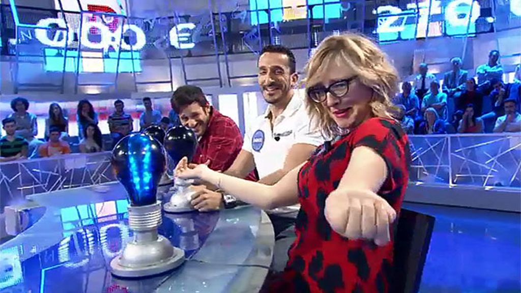 Pilar Castro se convierte en Shakira