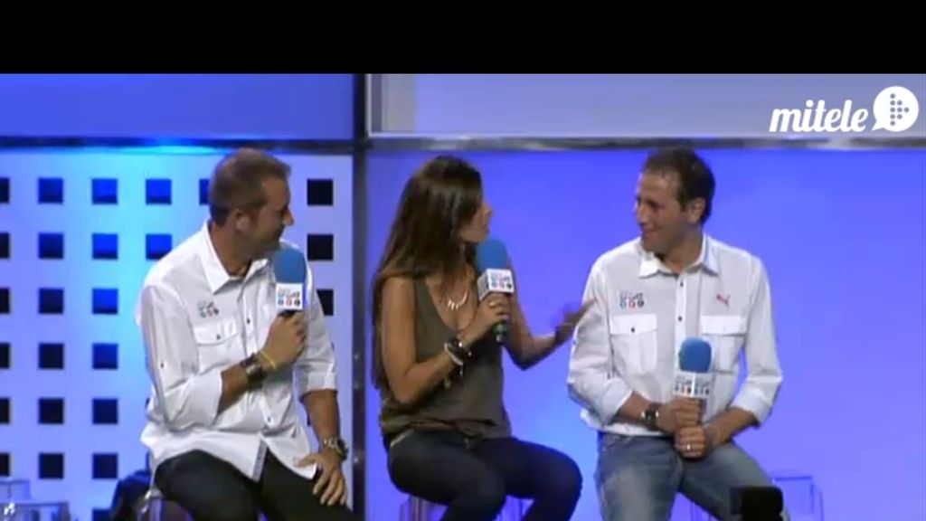 Vasile, J.J. Santos, Manu, Sara, Casillas, Iniesta, Del Bosque, en la presentación