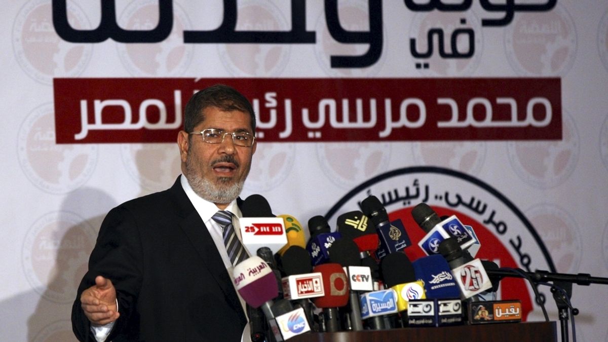 Egipto da un vuelco a su historia con el triunfo del islamista Mursi