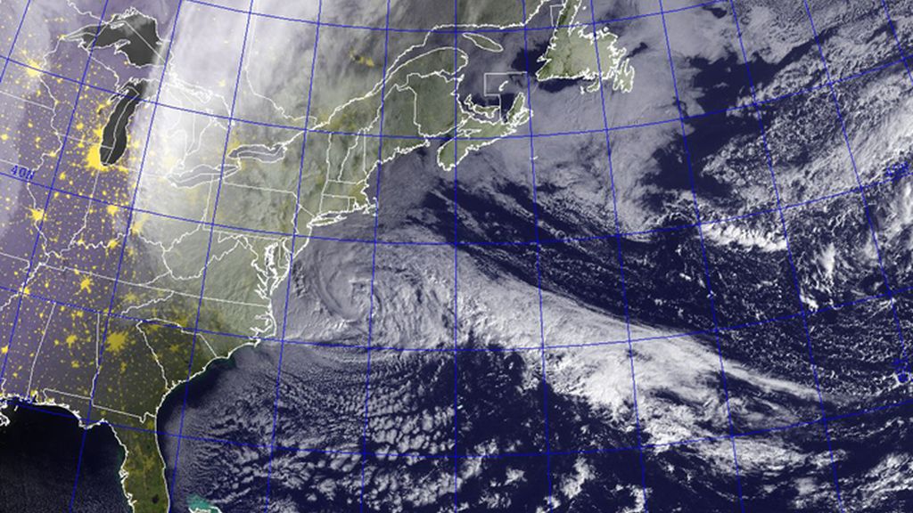 Imagen de satélite del huracán 'Sandy' acercándose a la costa este de Estados Unidos
