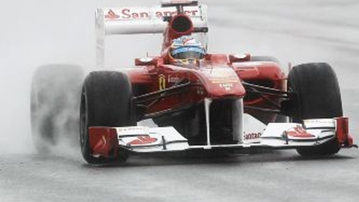 Alonso rueda en Bélgica. REUTERS