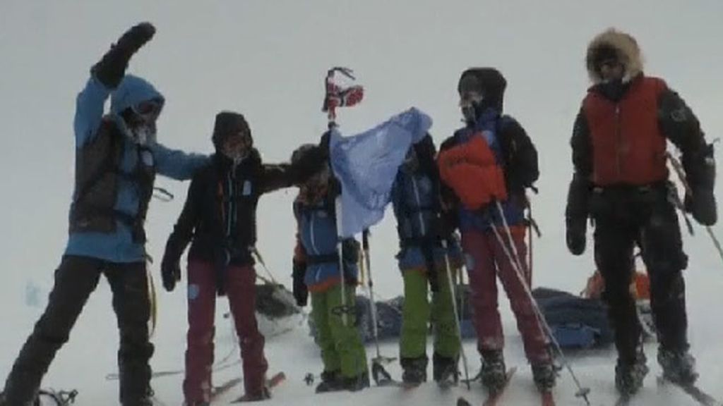 Cuatro niños noruegos investigan en el Polo Norte los efectos del cambio climático