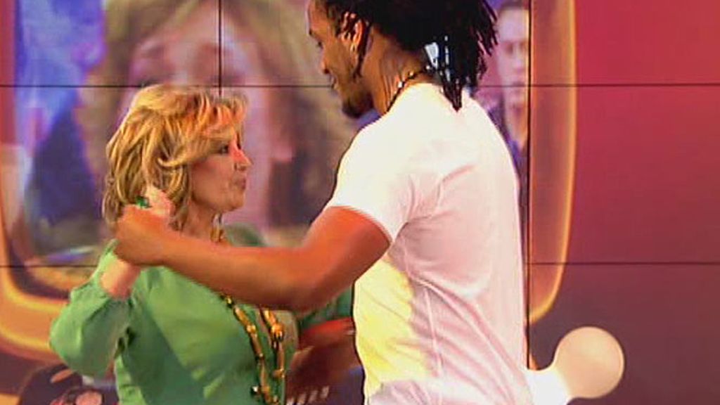 La defensora de la audiencia también baila