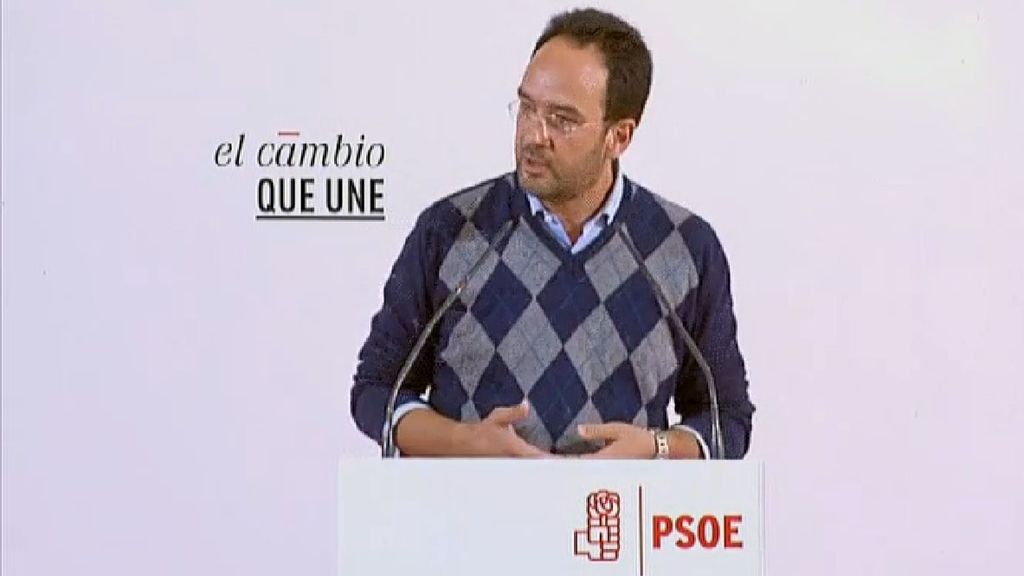 Antonio Hernando acusa al PP de hacer sufrir a los españoles